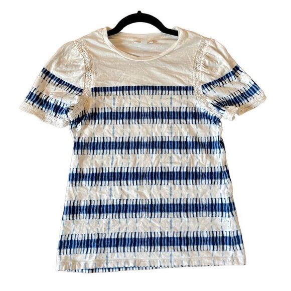 Charter Club white and blue eyelet puff sleeve tshirt small - Picture 1 of 8